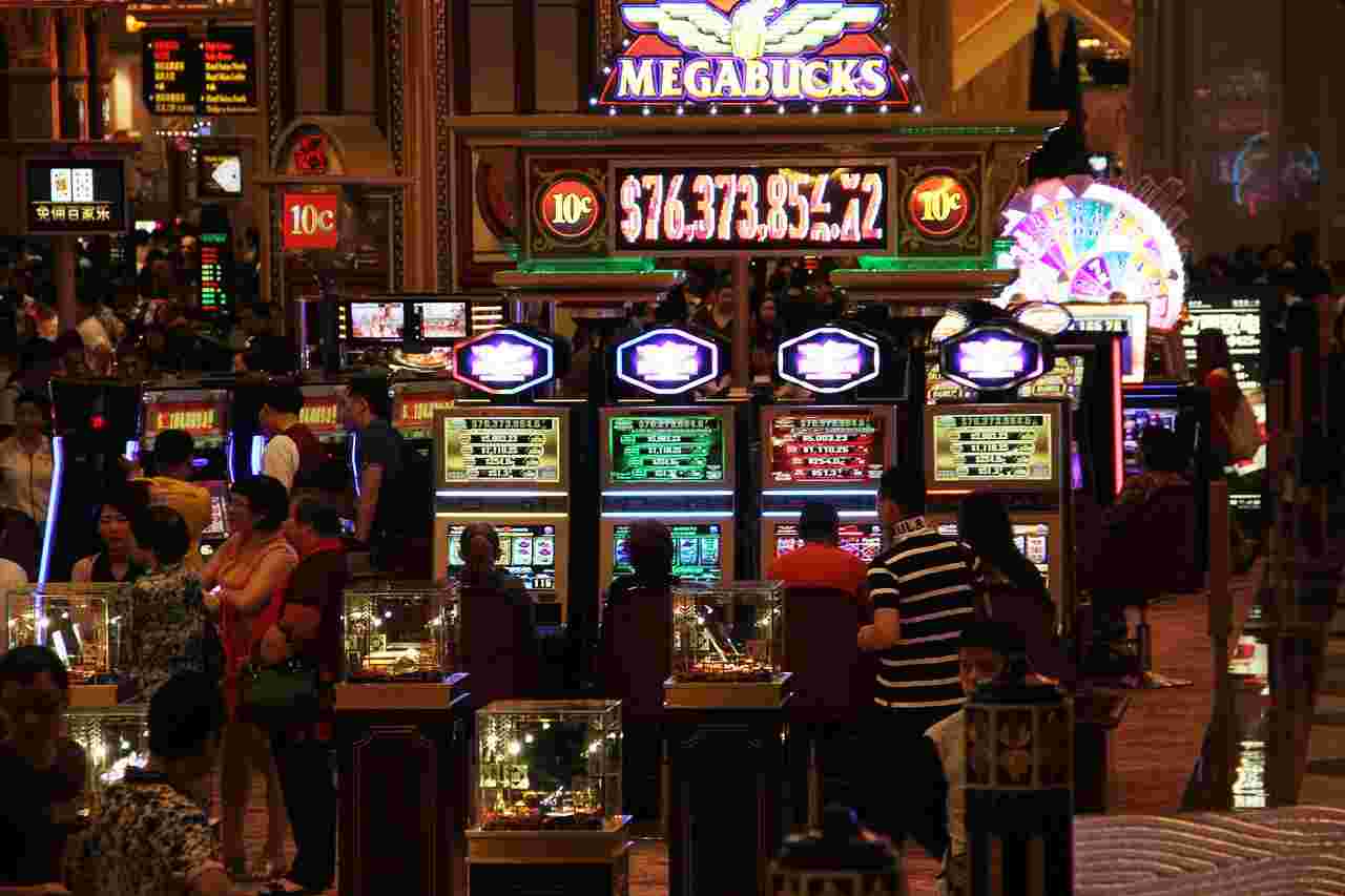 The Slotastic Hub: The Aussie's Resource for Gaming: The Ultimate Pokies Destination 